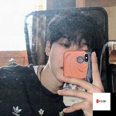韩国 18 岁 Gay 露脸帅男,颜值逆天,网友:这谁顶得住啊
